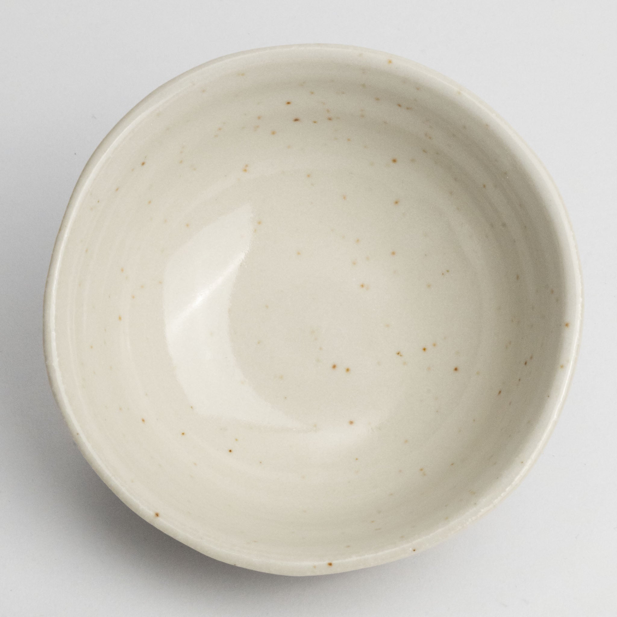 411-0330 White ramekin