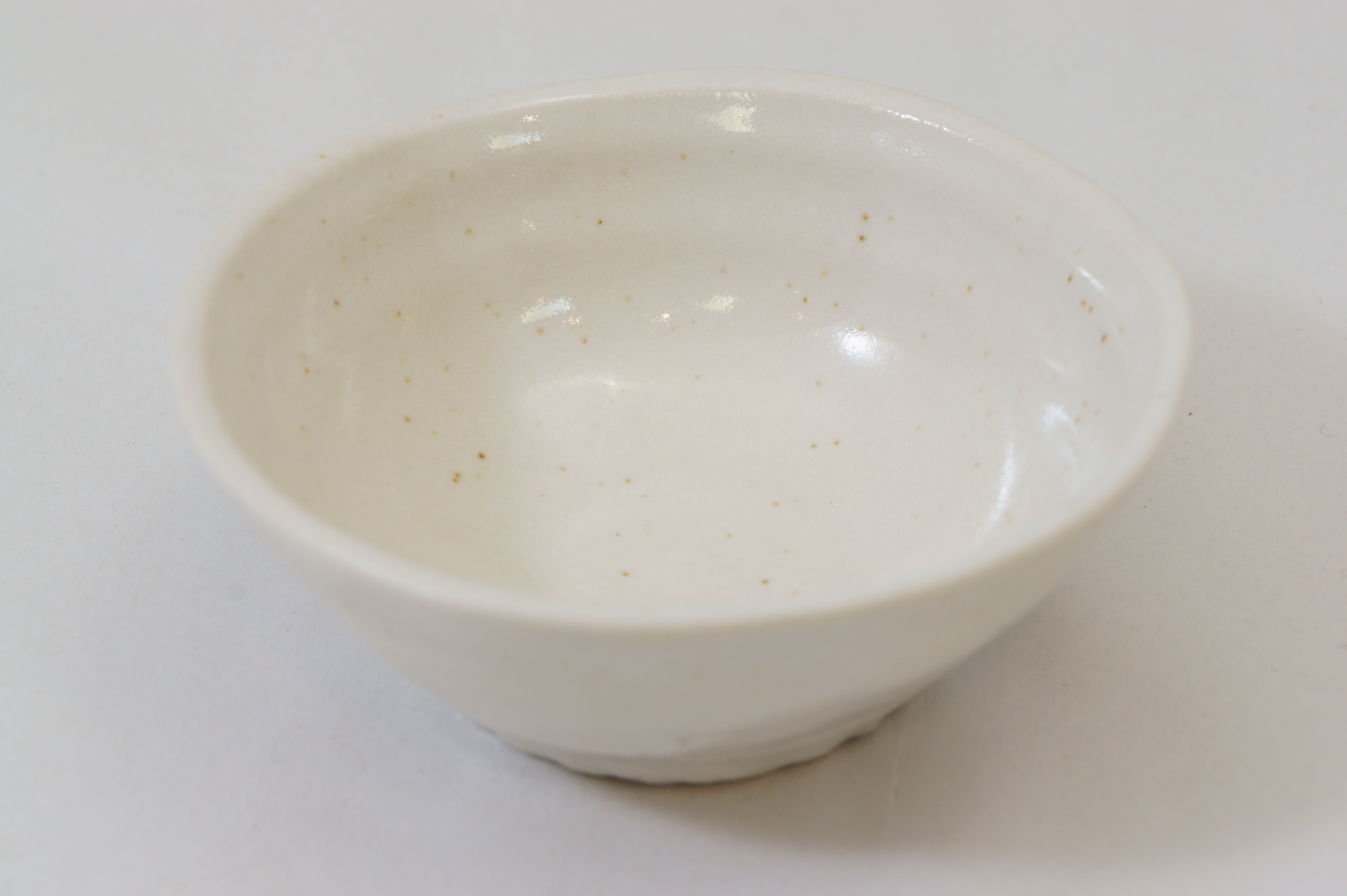 411-0330 White ramekin