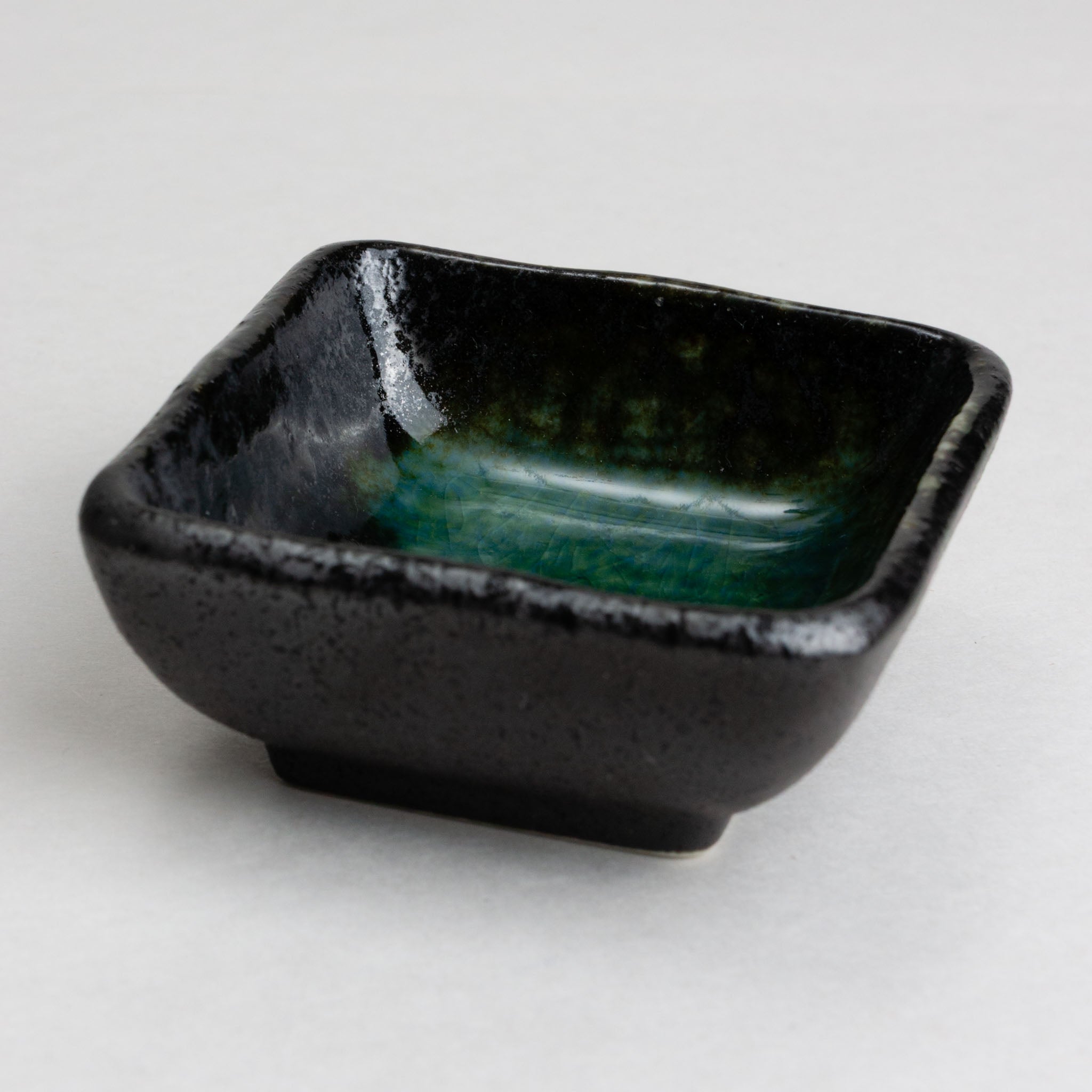 411-0668 sq. sauce dish