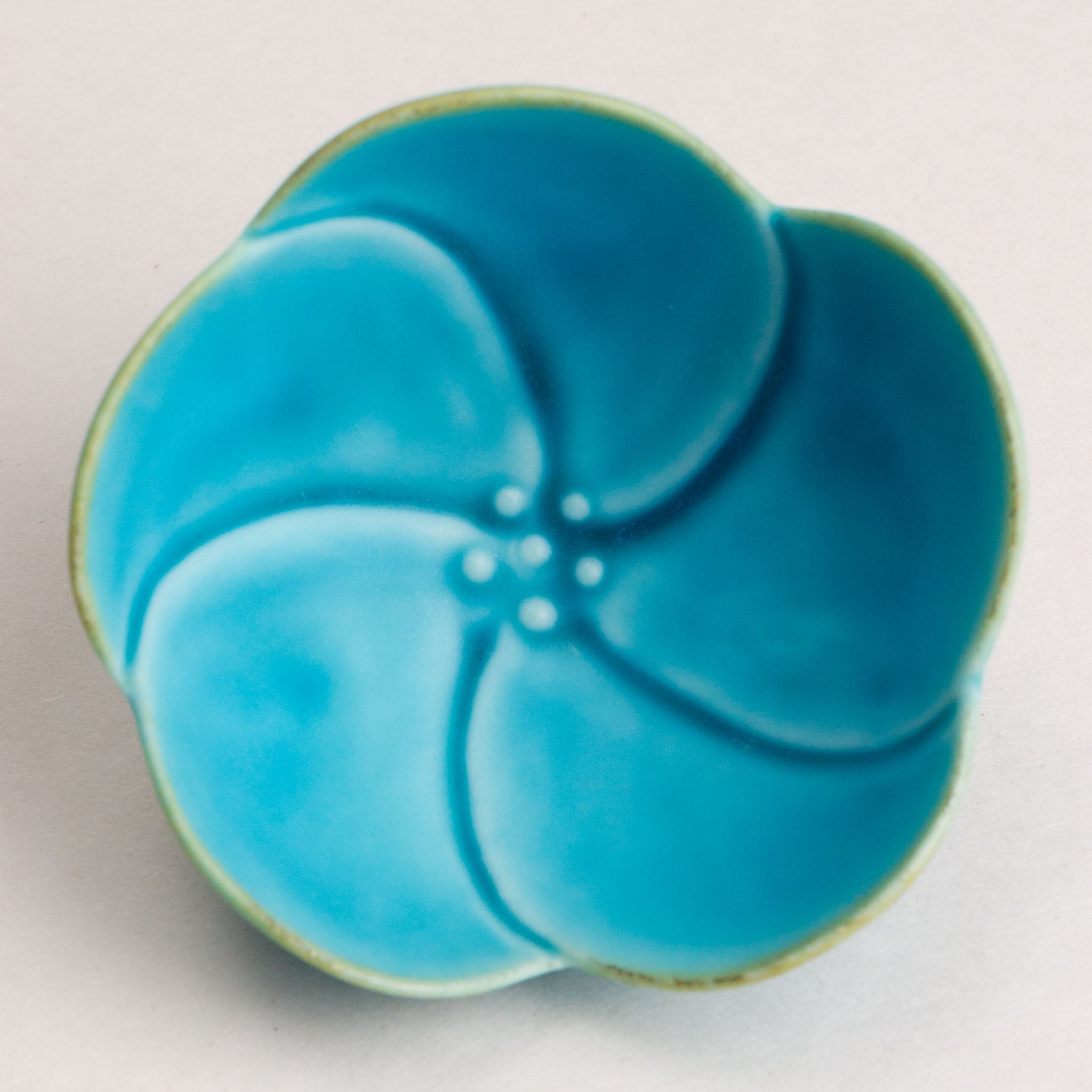 411-1128 Blue flower ramekin