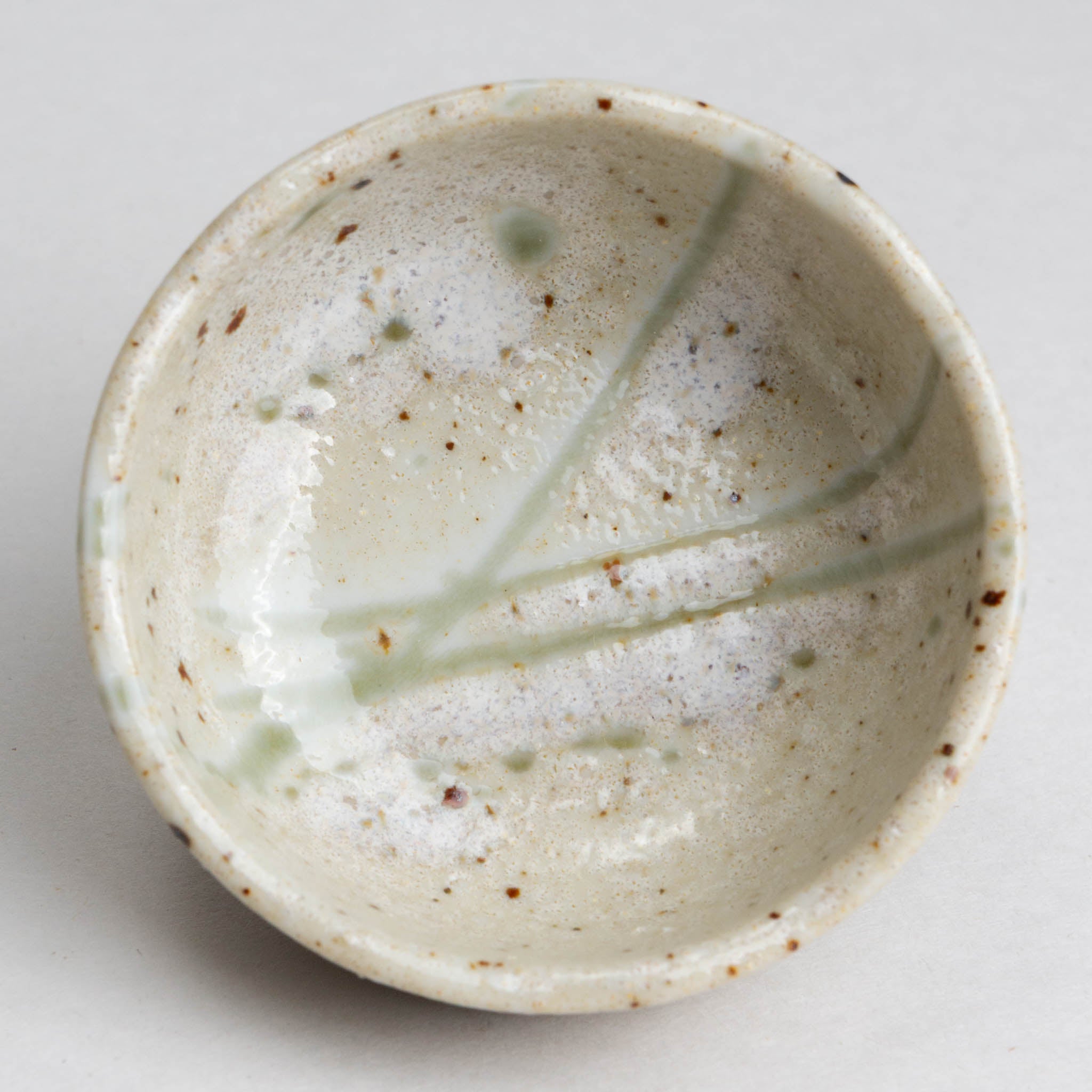 418-3323 Cream round ramekin
