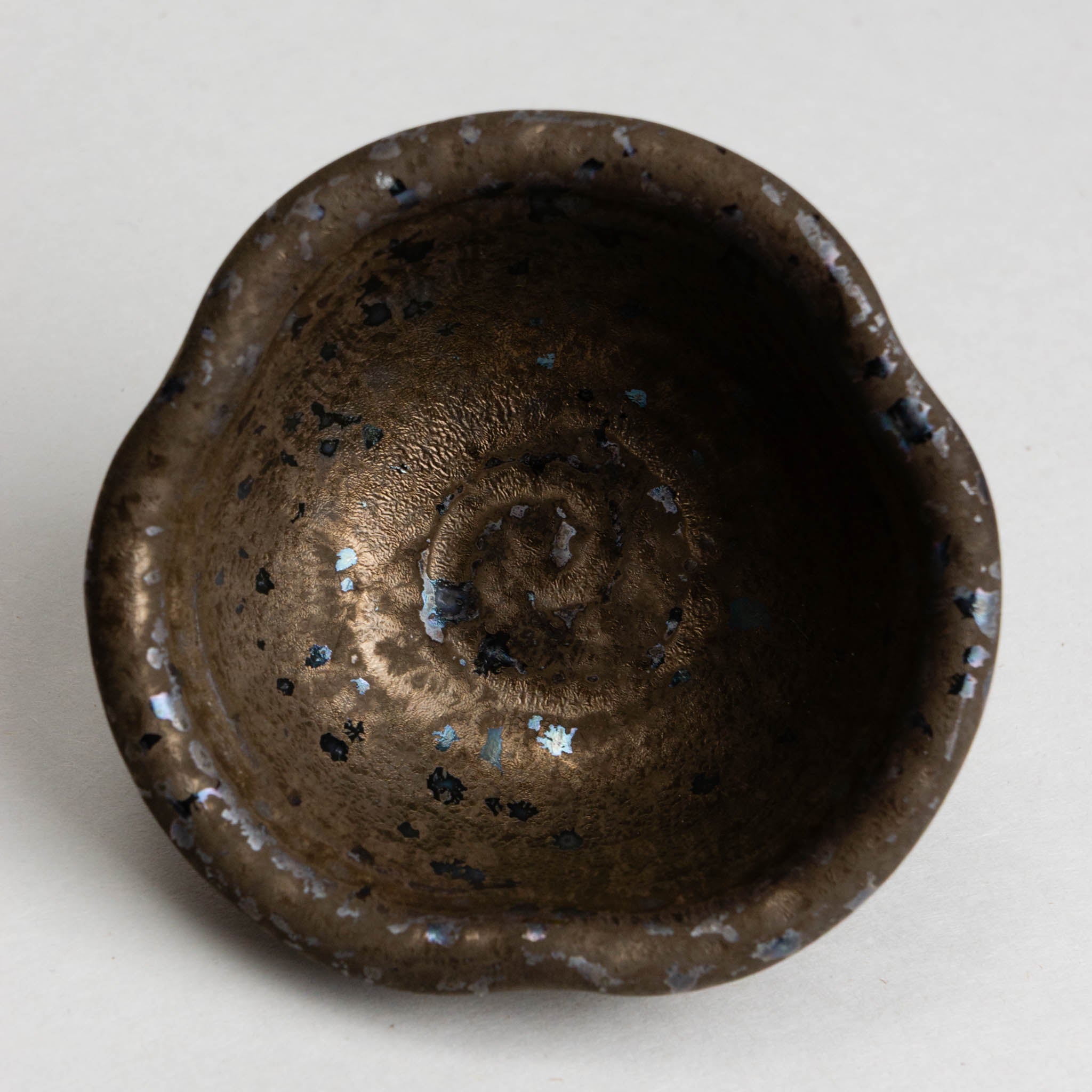 418-3332 Brown triangle ramekin