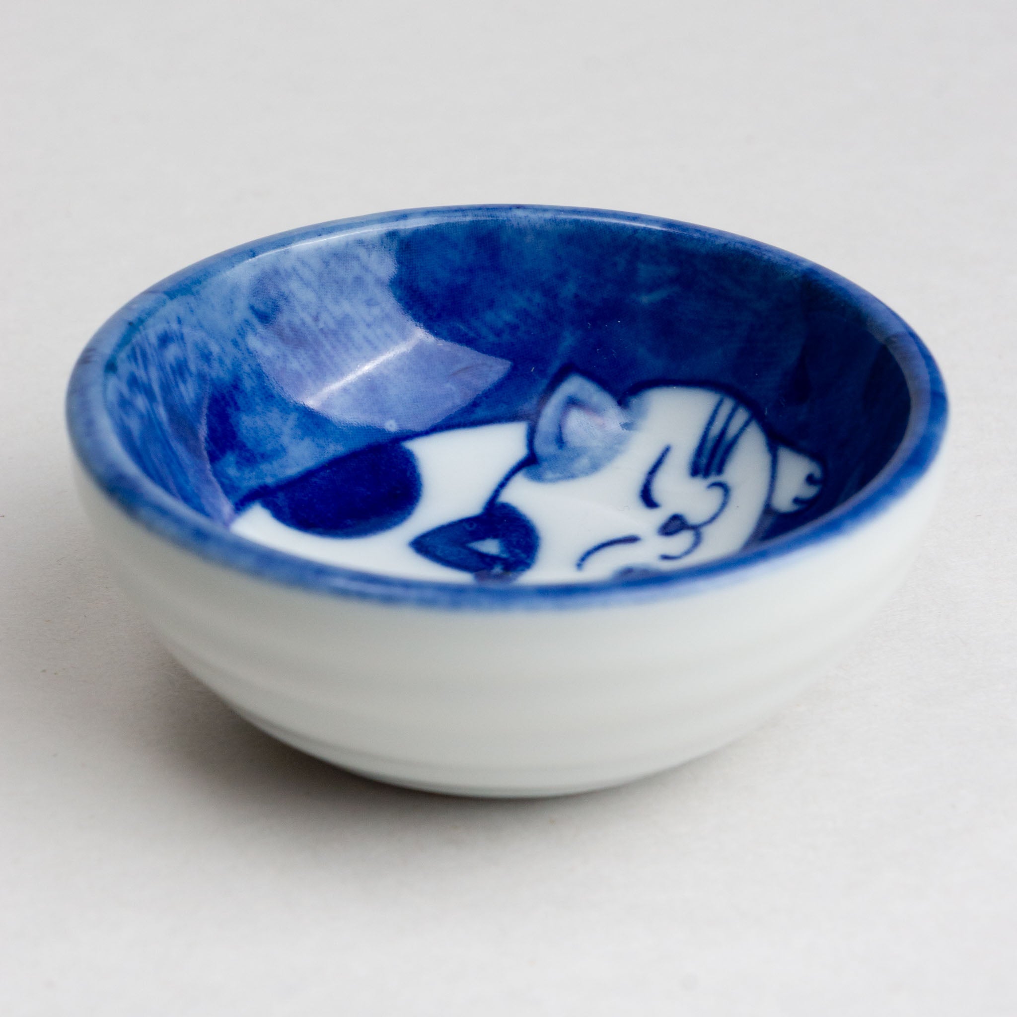 418-5518 Blue cat small ramekin