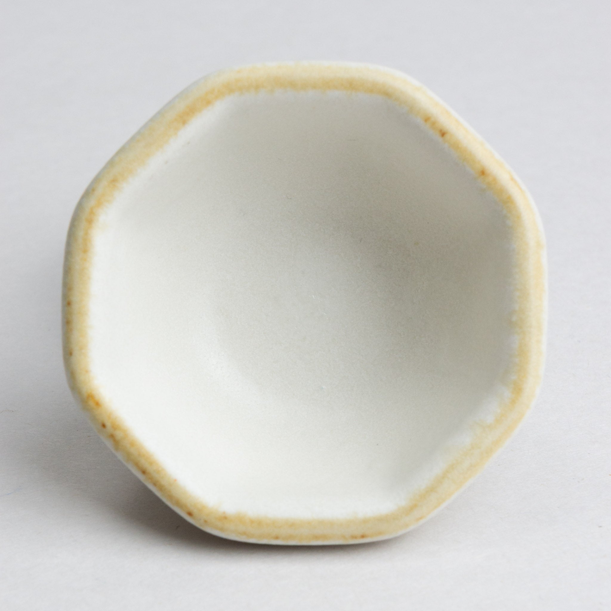 418-5671 Mat white octagonal small ramekin