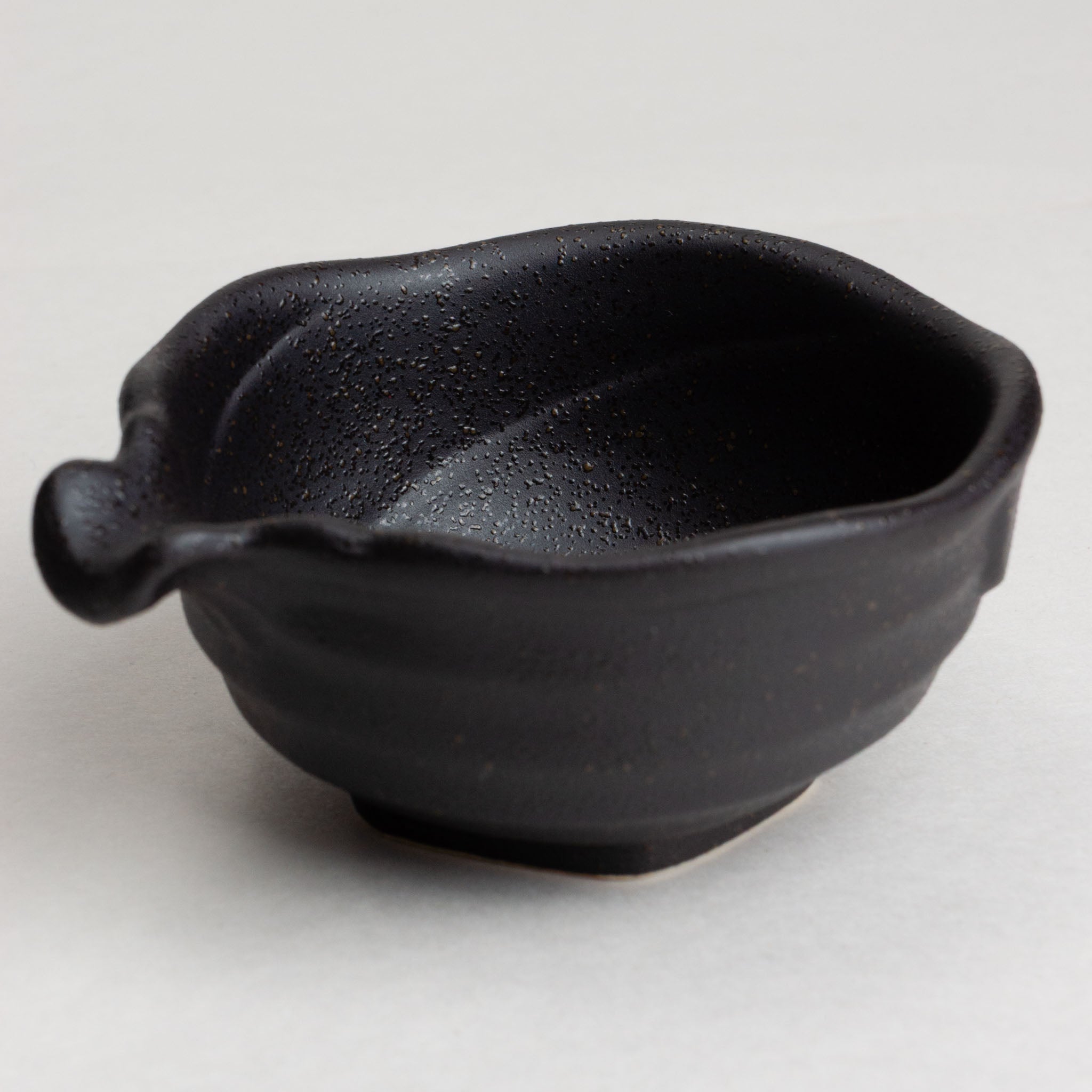 418-6136 Brushed ramekin w/ pourer