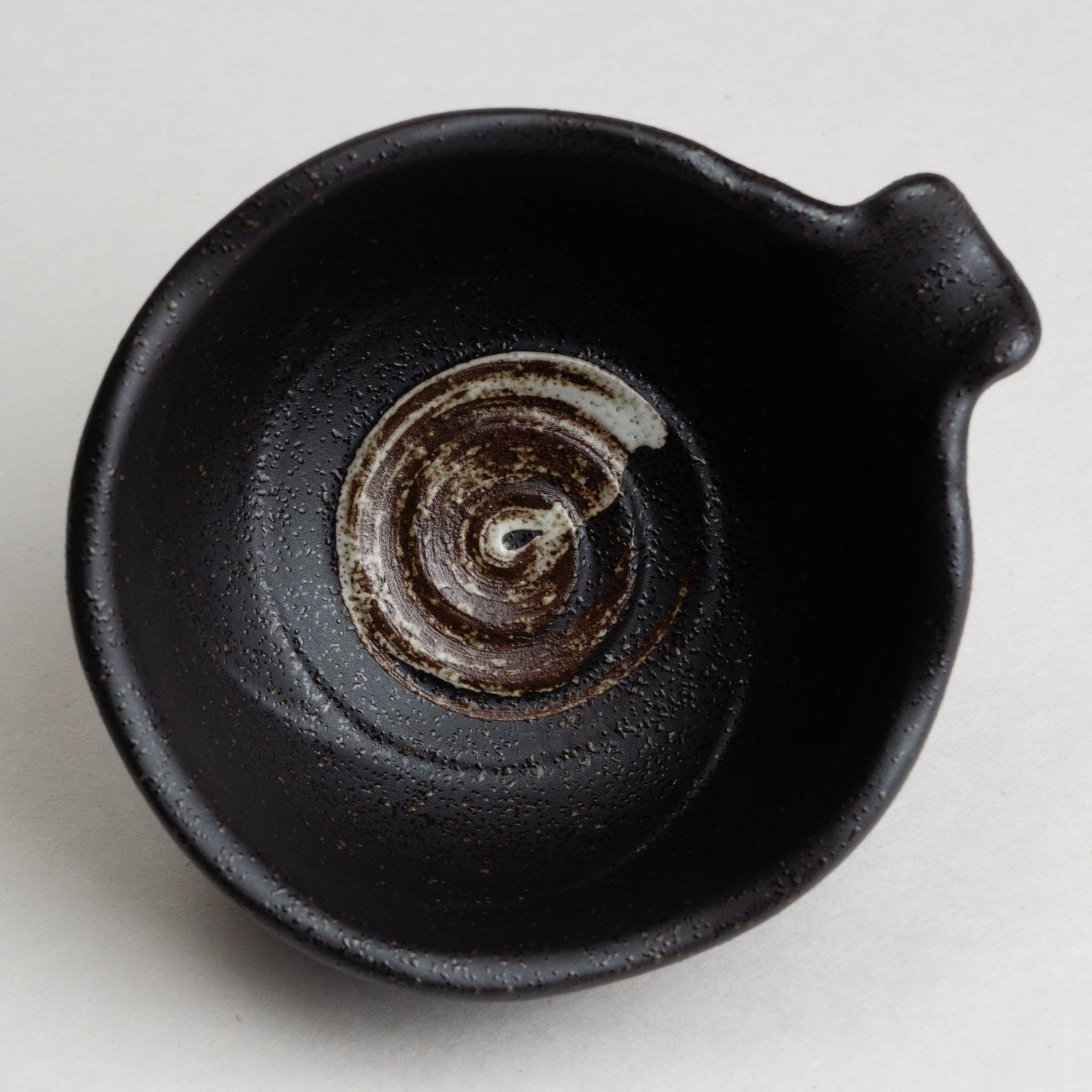 418-6136 Brushed ramekin w/ pourer