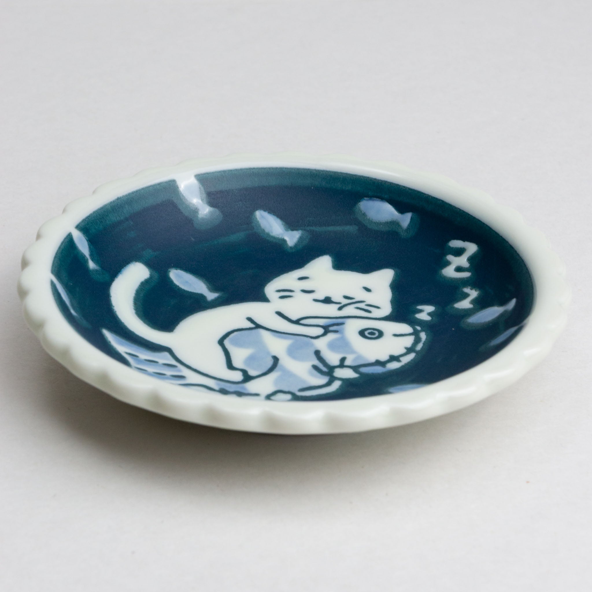 421-0119 Cats and Sunday small plate