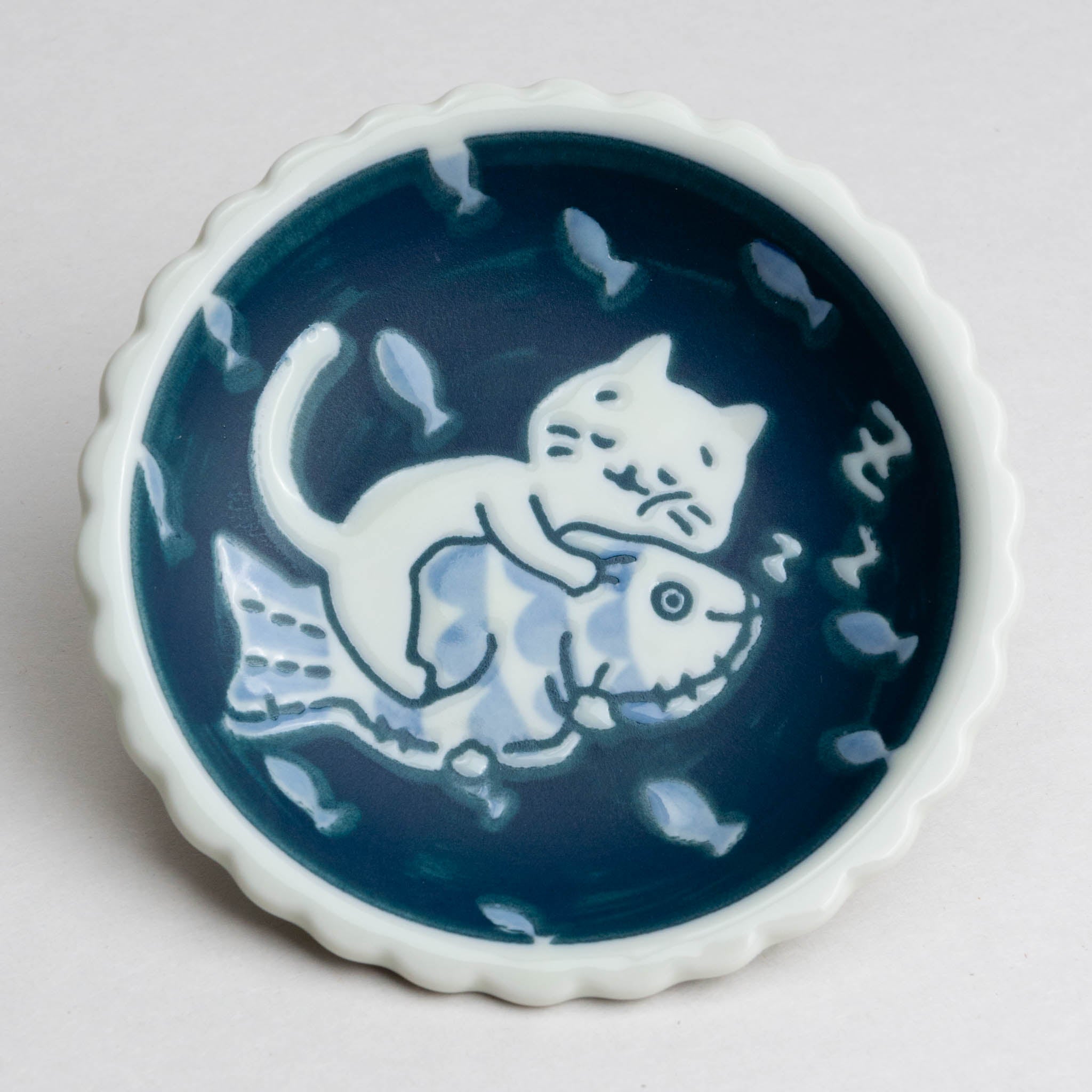 421-0119 Cats and Sunday small plate