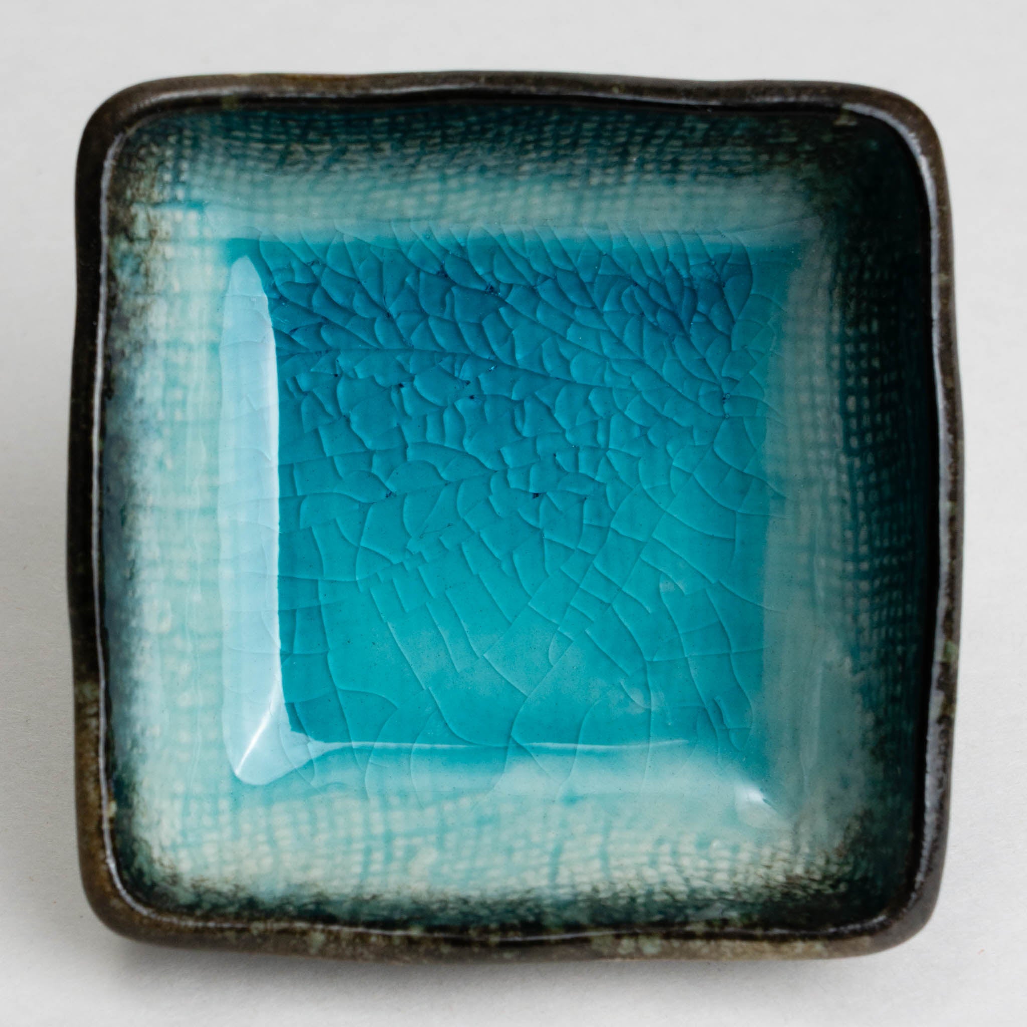 421-0135 Blue crackle-glaze square sauce dish