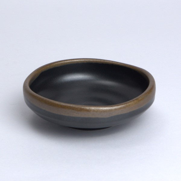 421-1789 Black sauce dish