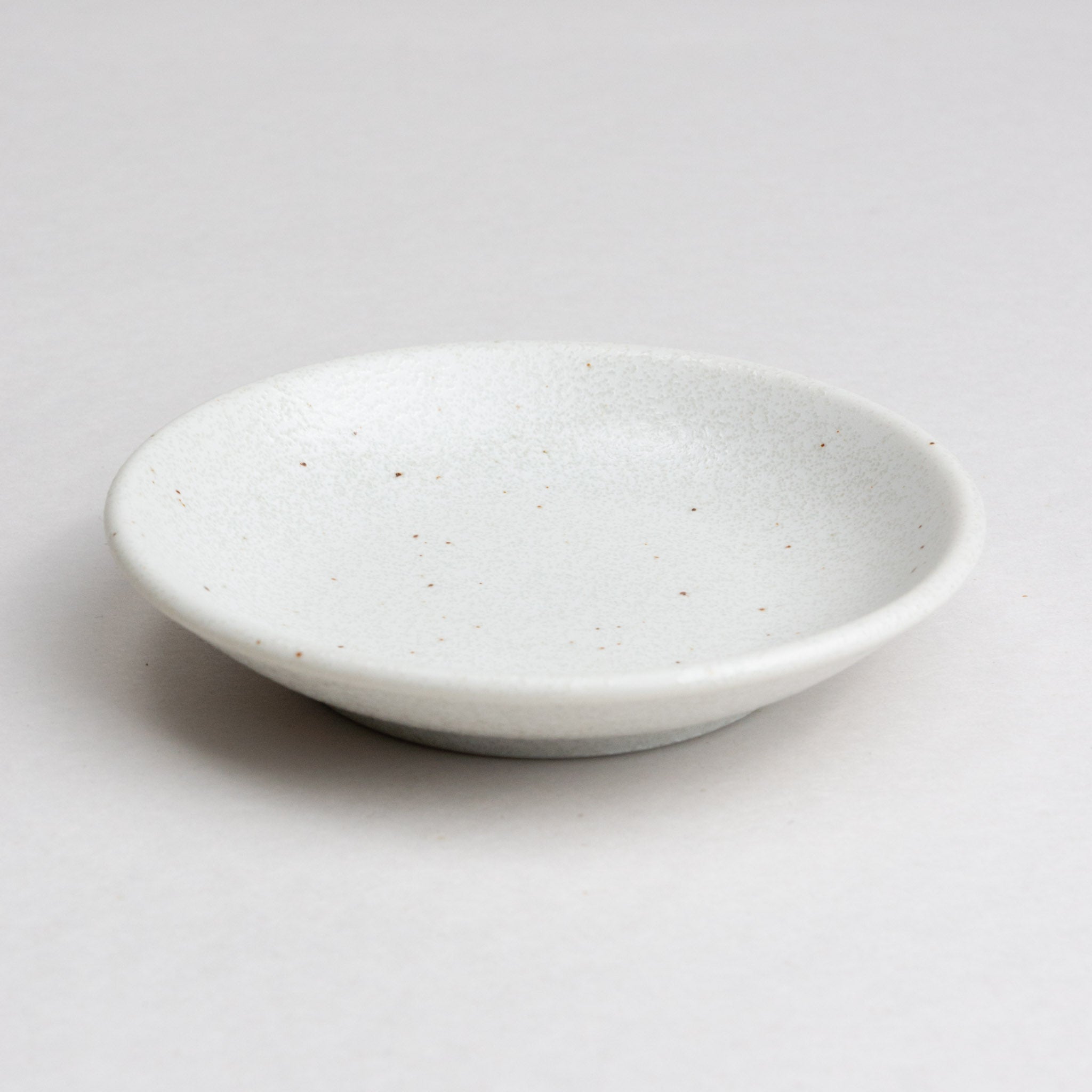 428-4885 White round sauce dish 10cm