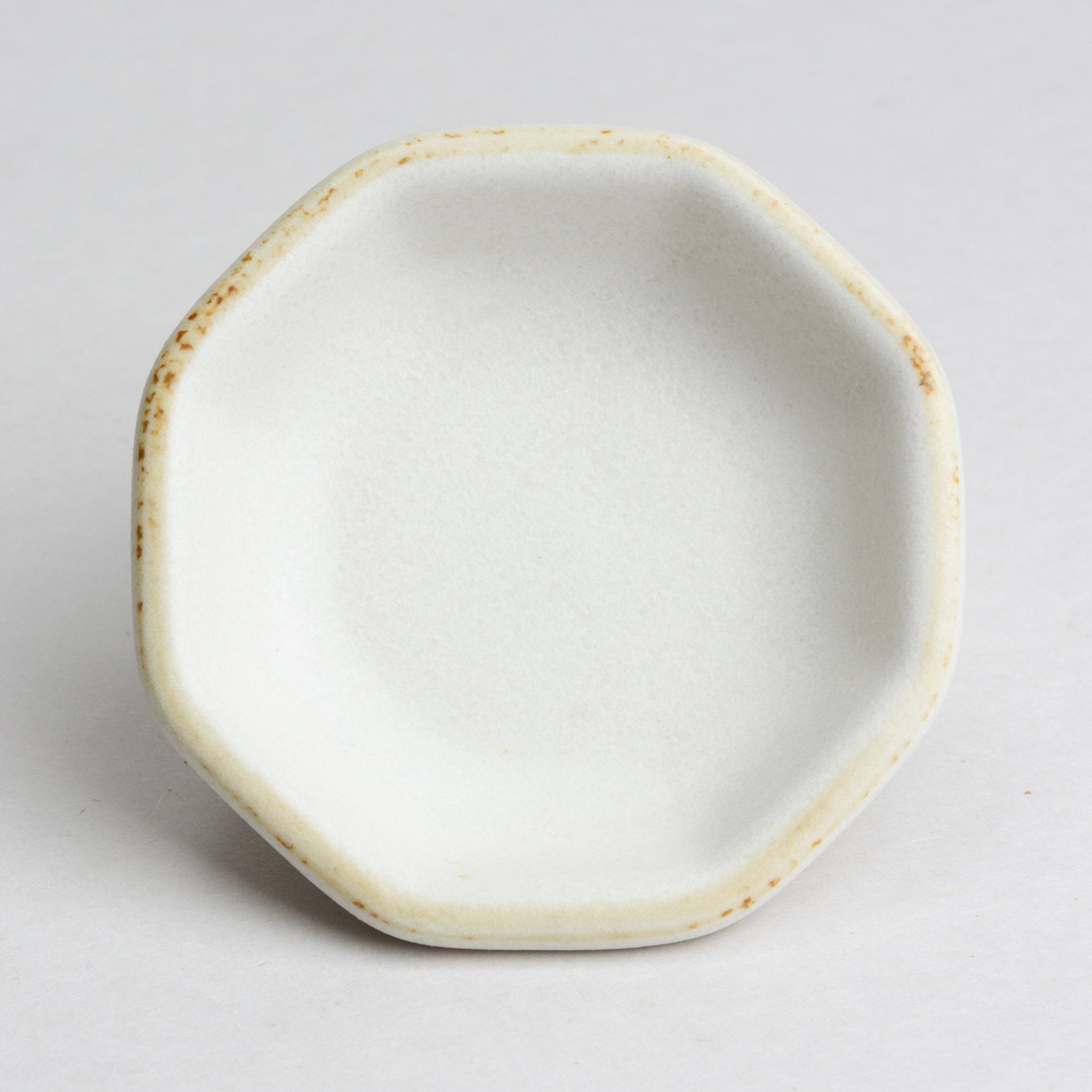 428-5669 Mat white sauce dish