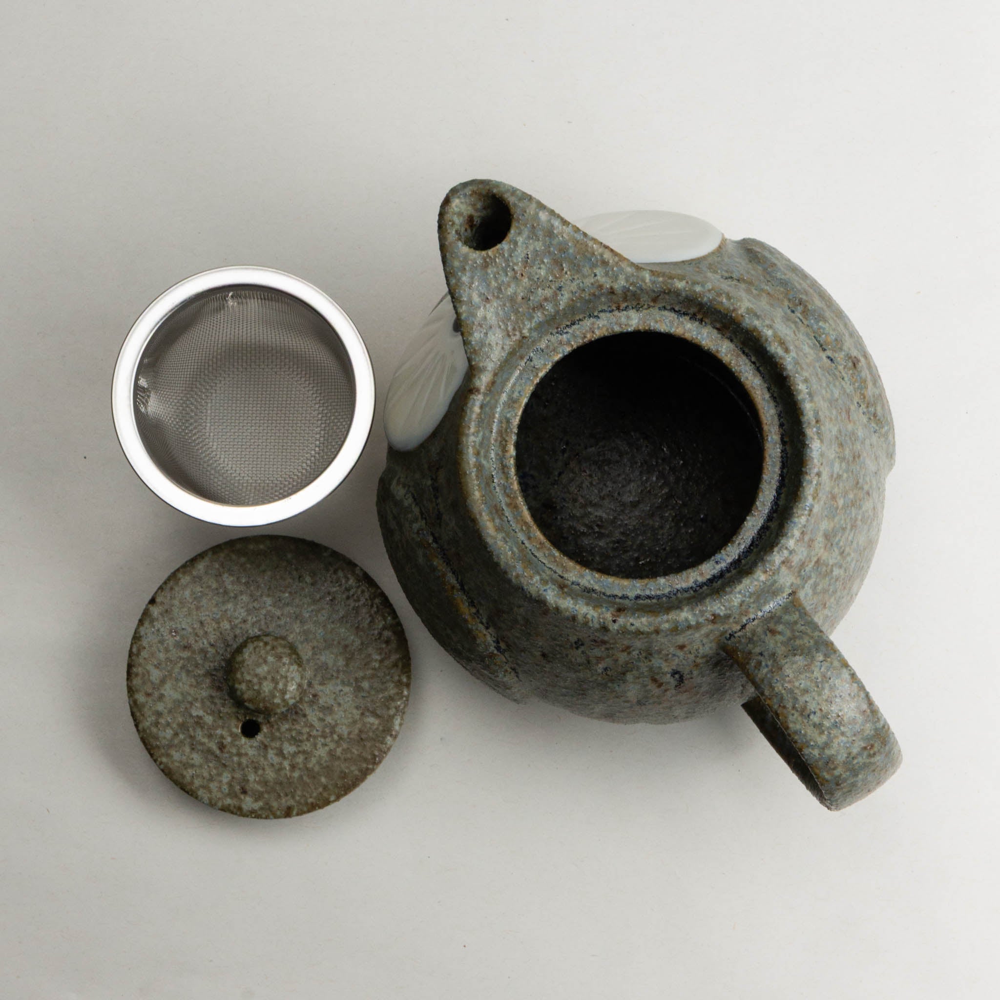 518-4937 Grey owl tea pot