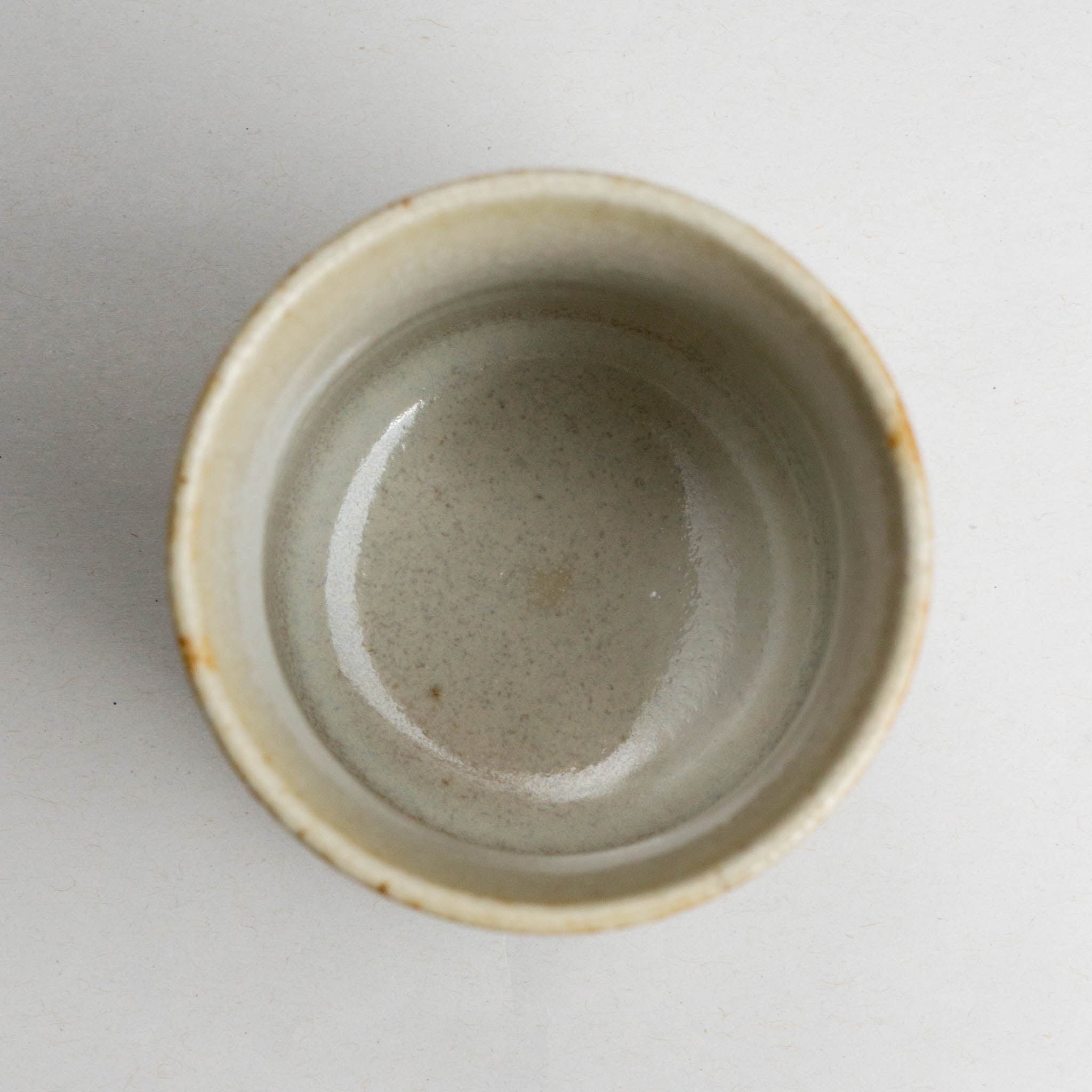 521-0357 Cream teacup
