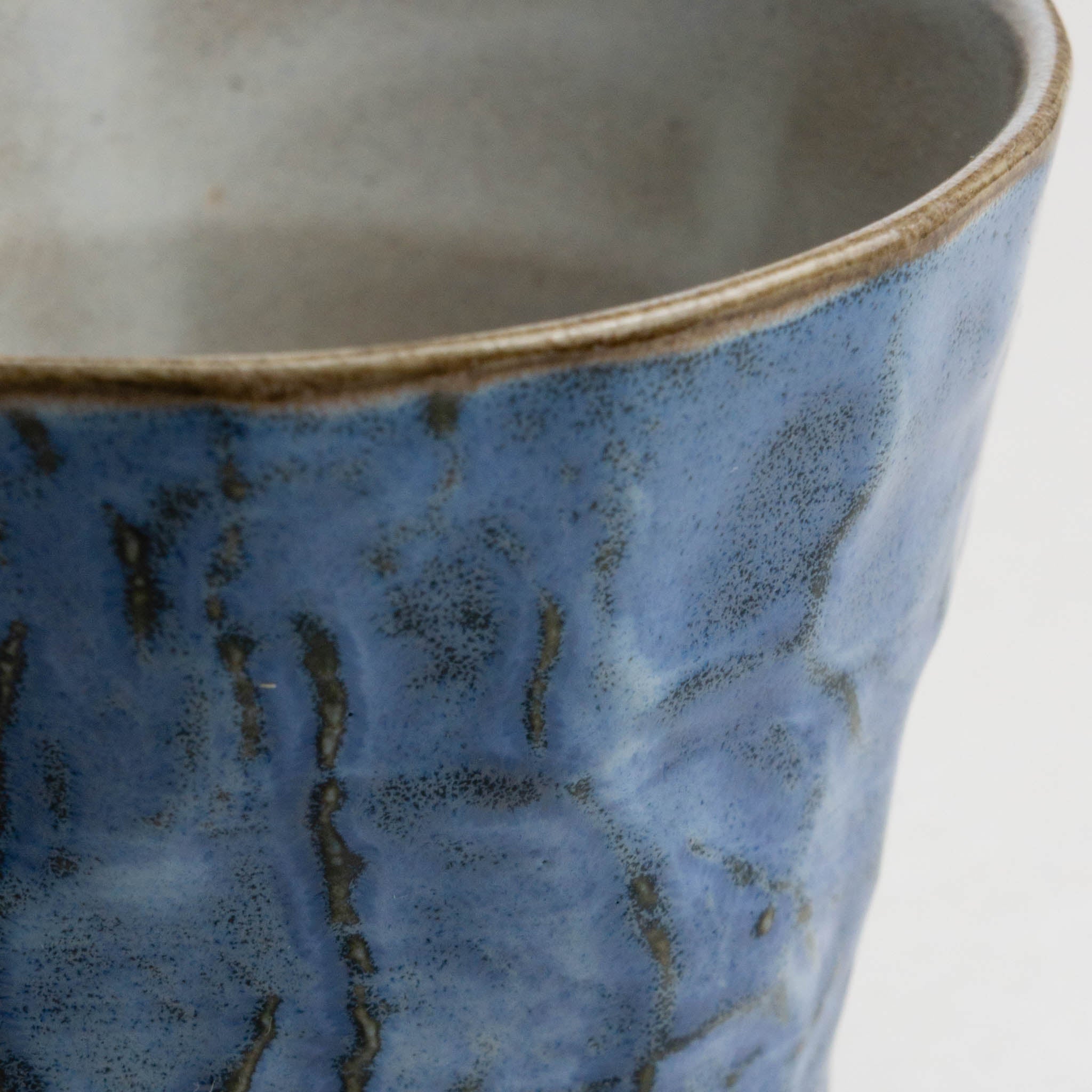 521-0368 Blue rock cup