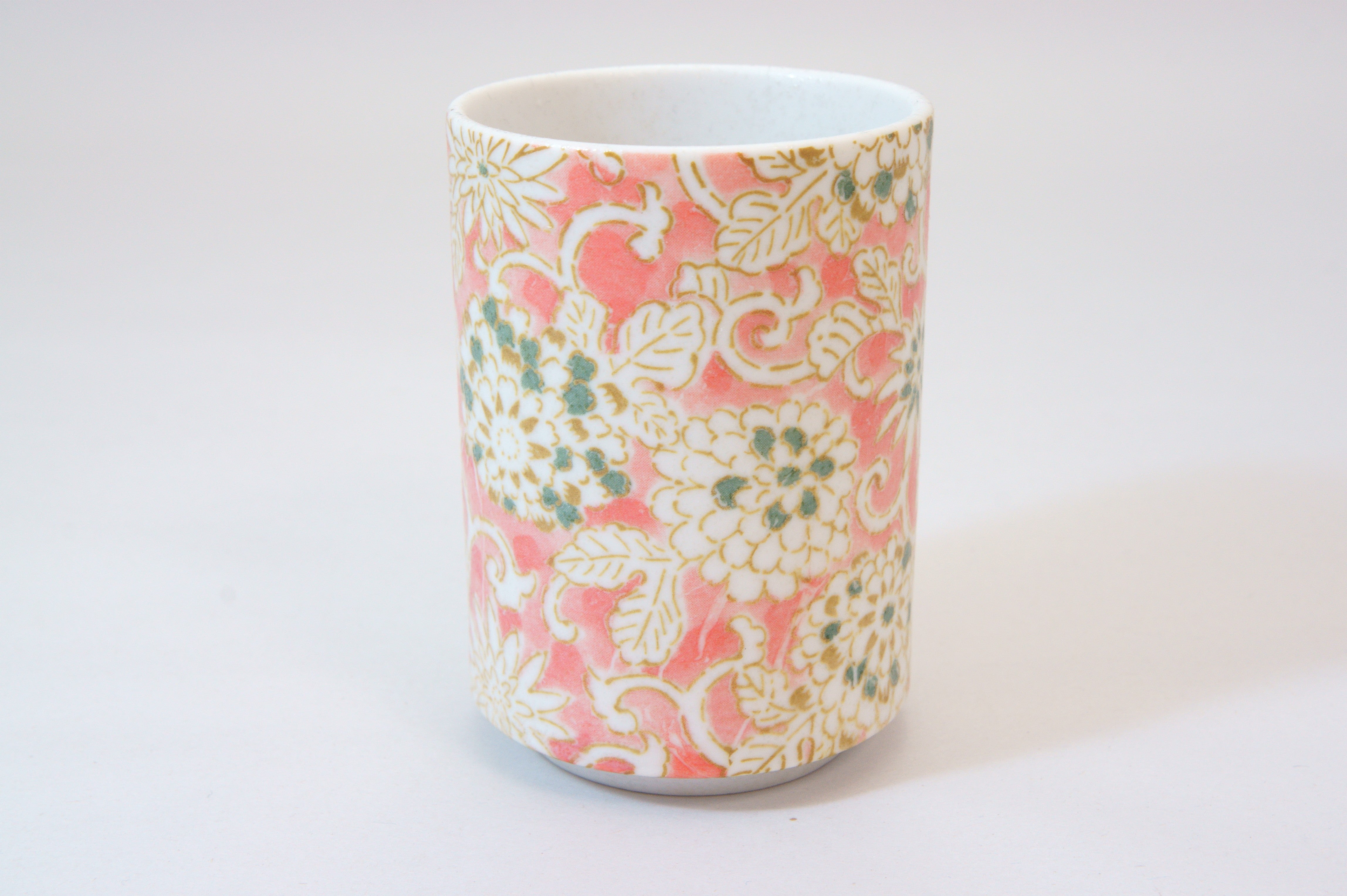 521-1175 Red chrysanthemum teacup