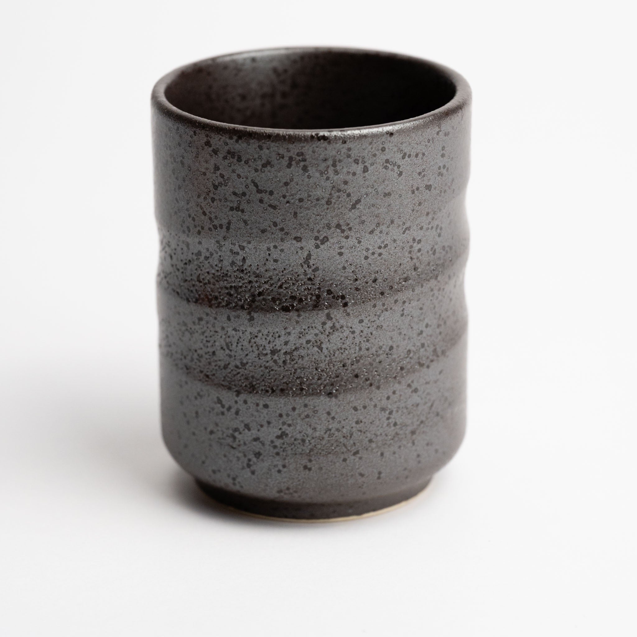 521-1712 Black teacup