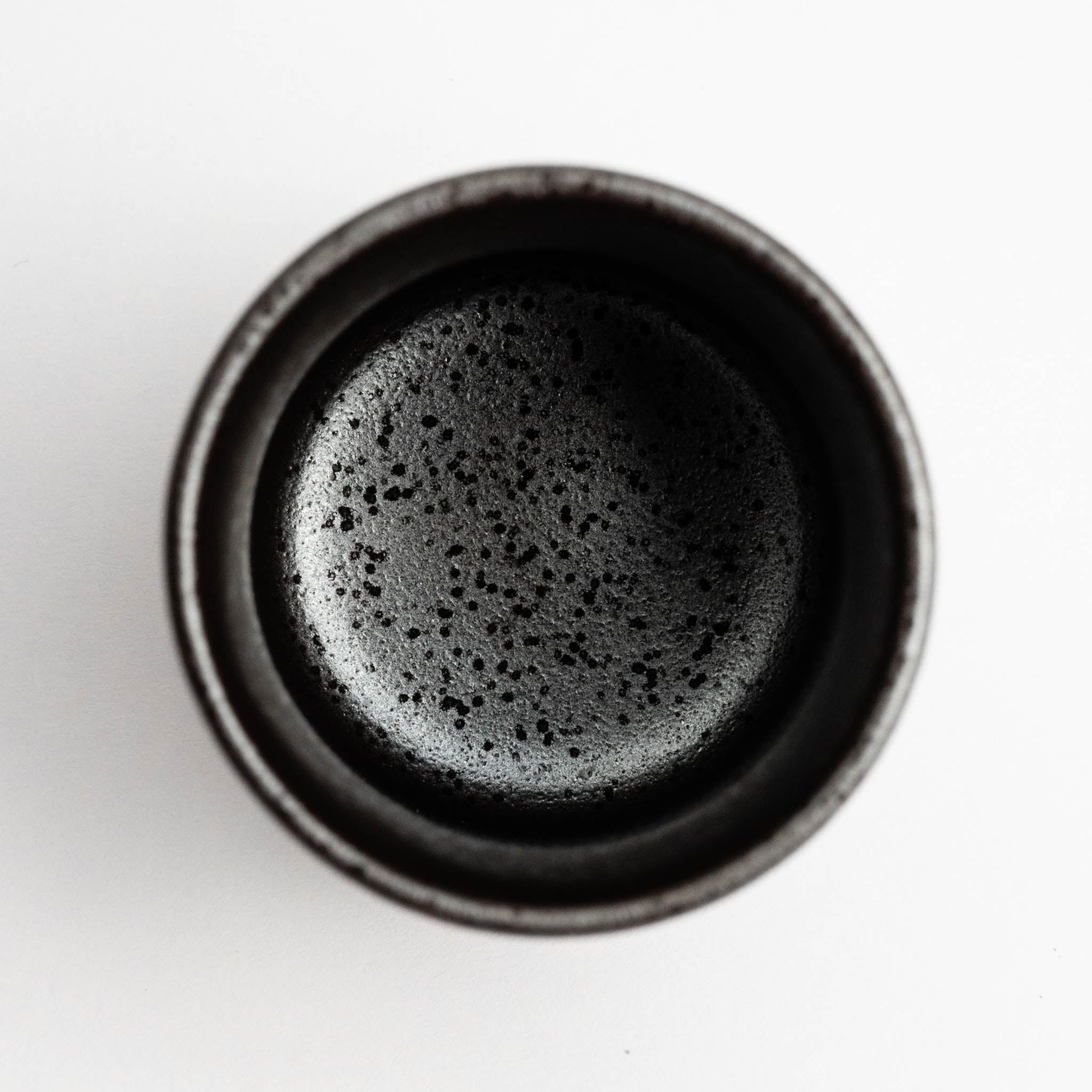 521-1712 Black teacup