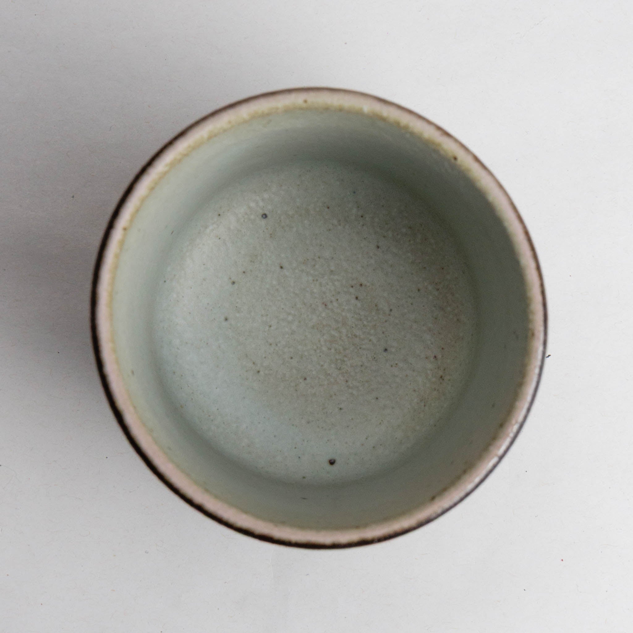 528-4749 Brown tea cup