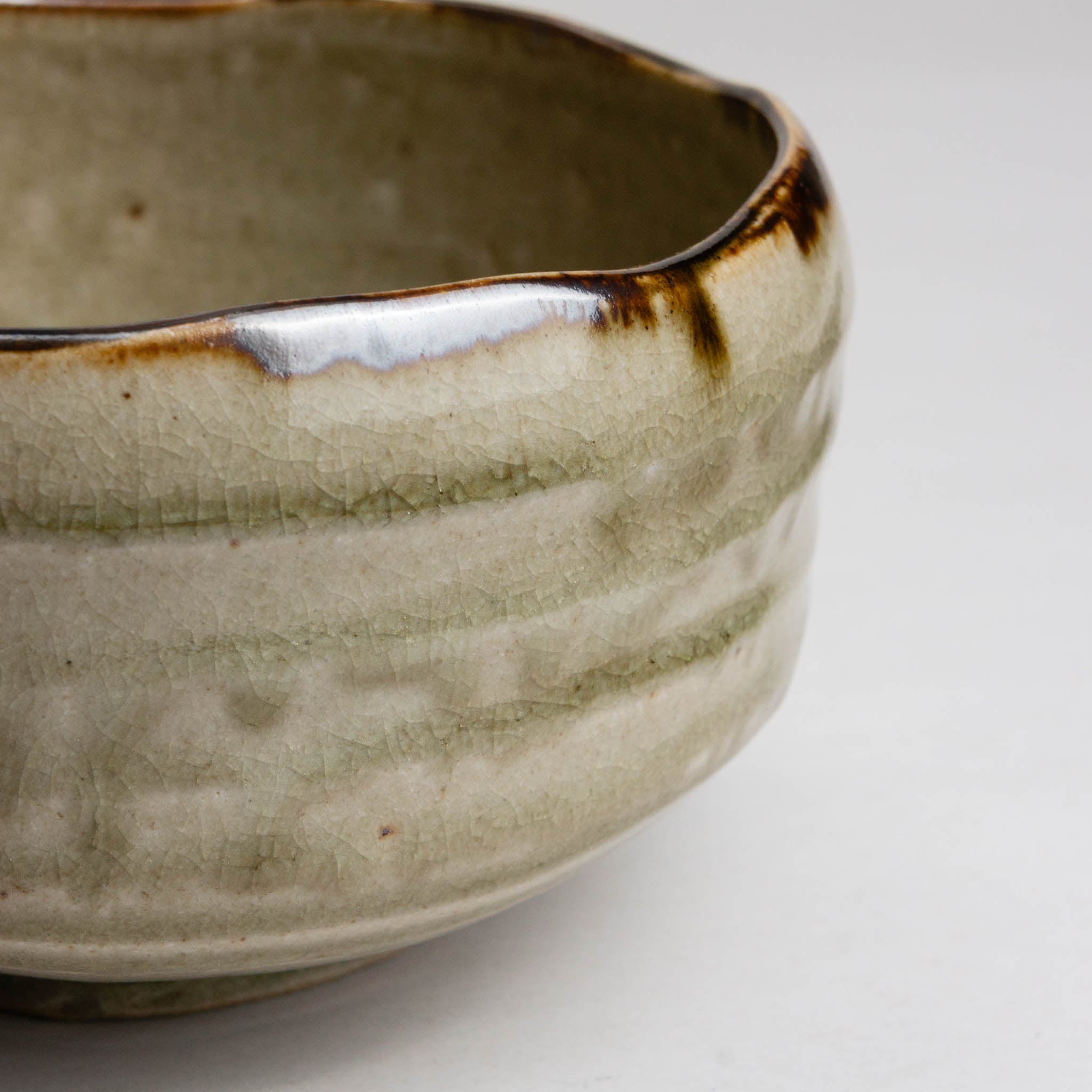 548-4022 Khaki matcha bowl