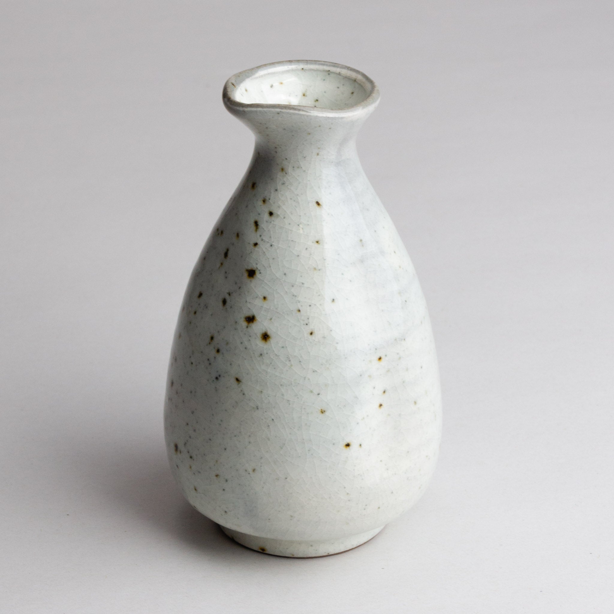 618-5253 White on grey clay sake carafe large