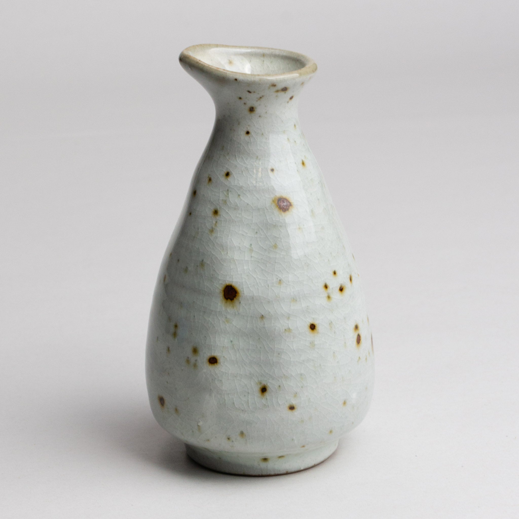 618-5254 White on grey clay sake carafe small