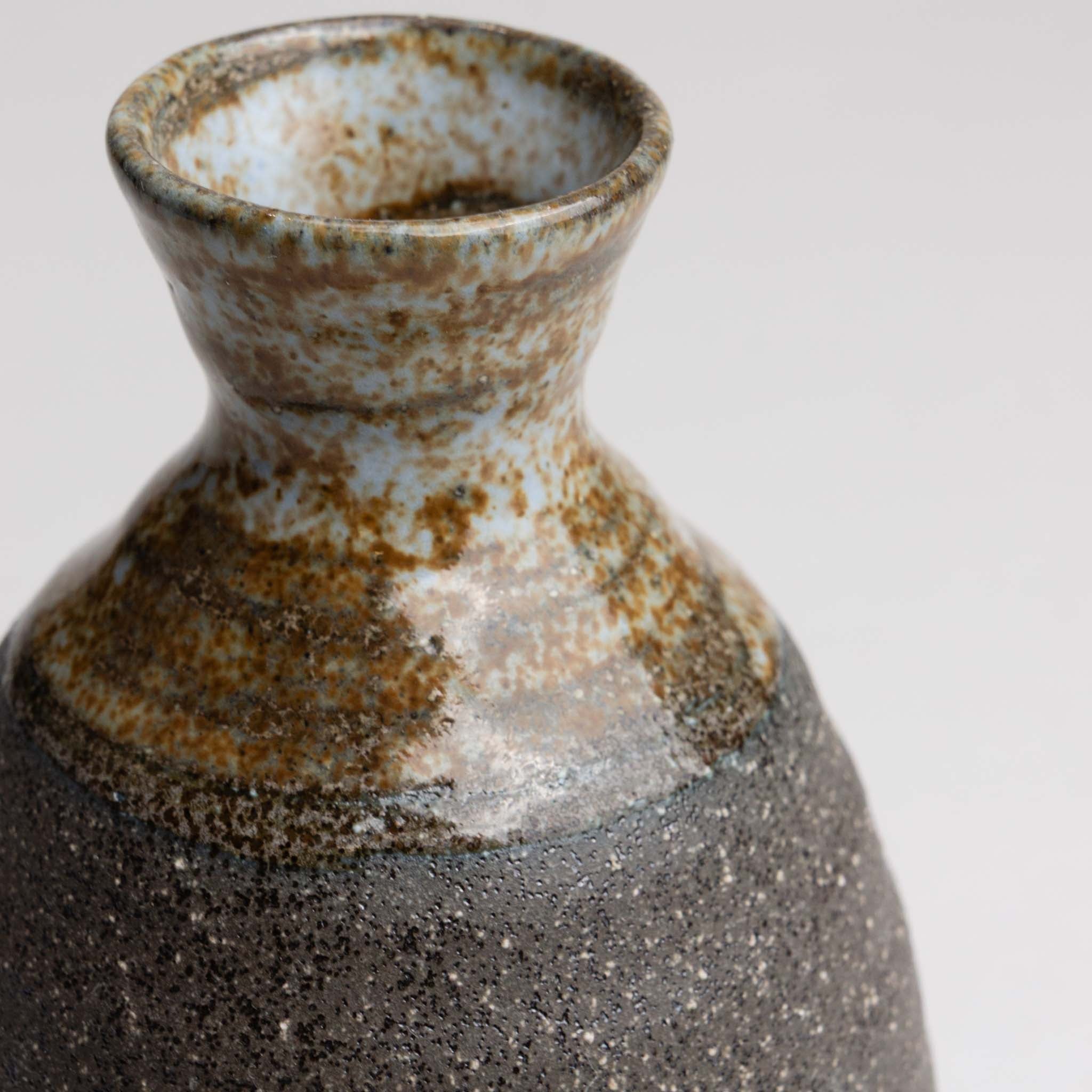 618-6105 Grey sake carafe