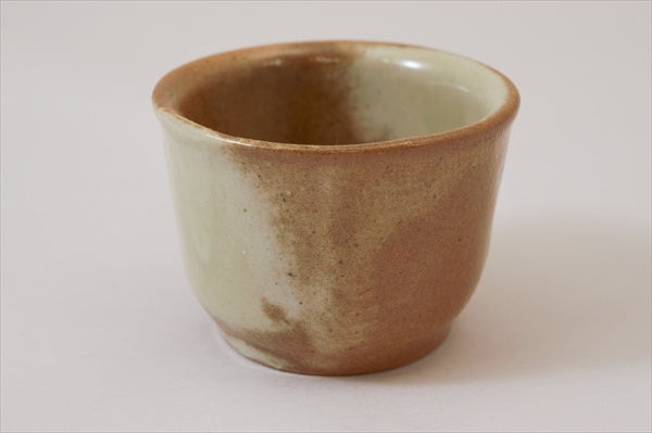 621-0436 Beige sake cup