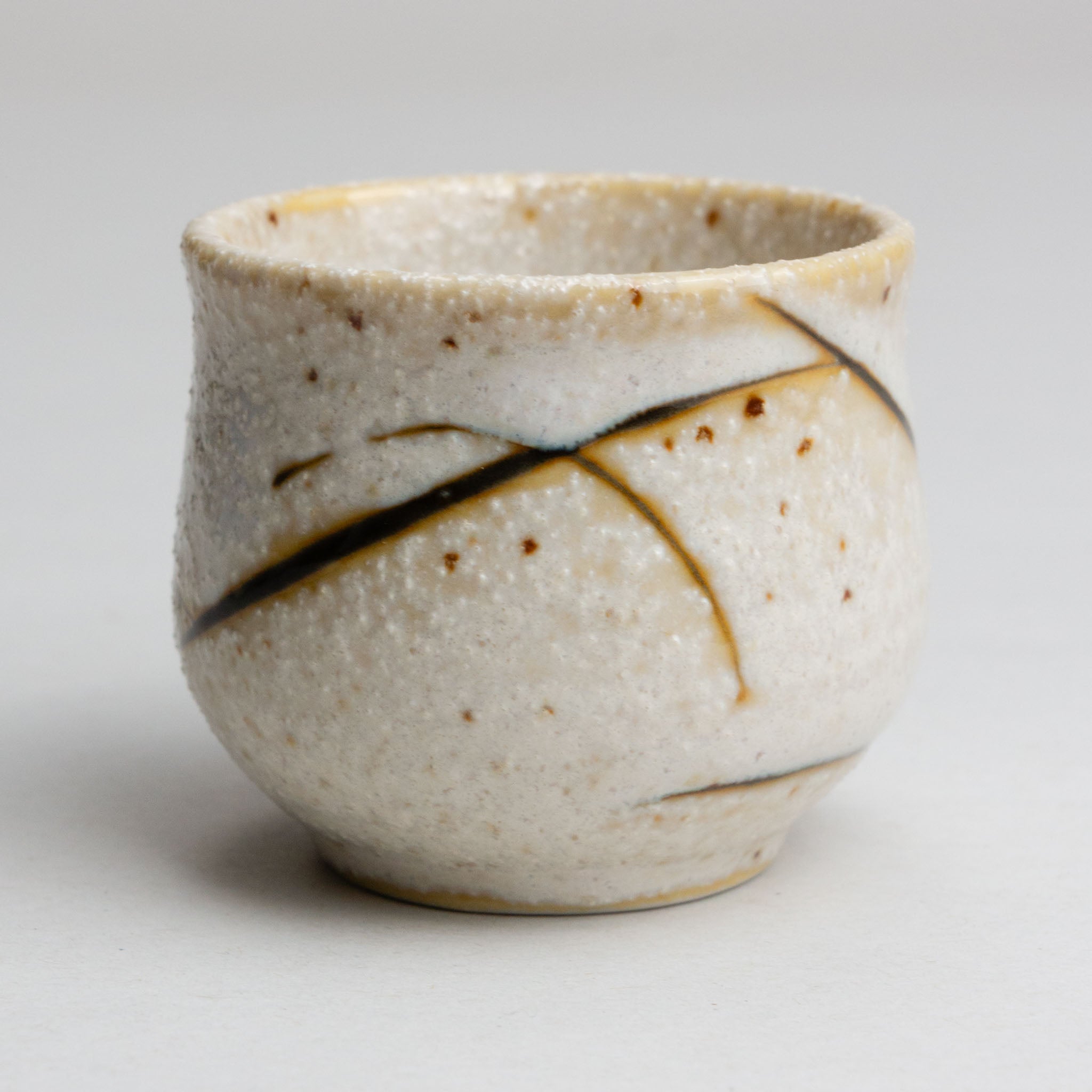 621-0514 Cream sake cup