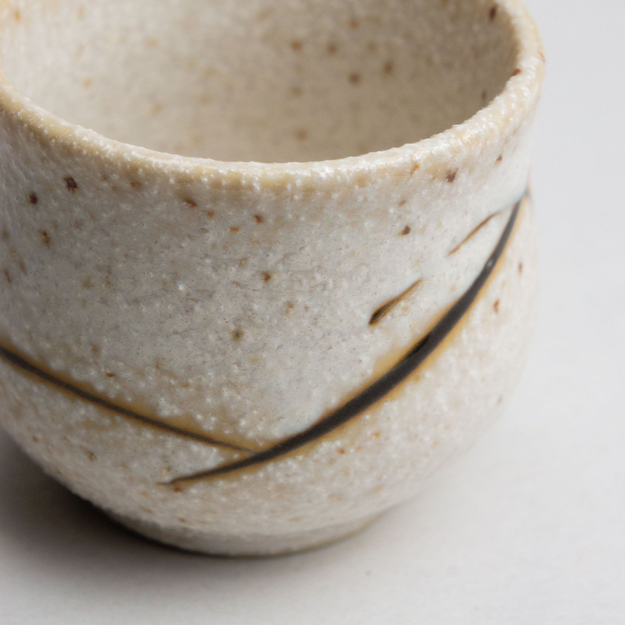 621-0514 Cream sake cup