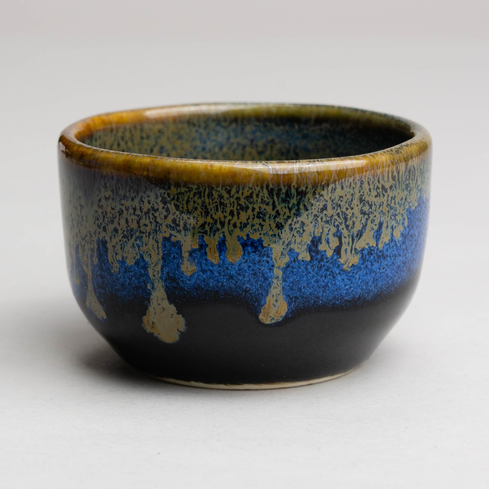 621-0771 Tenmoku blue sake cup