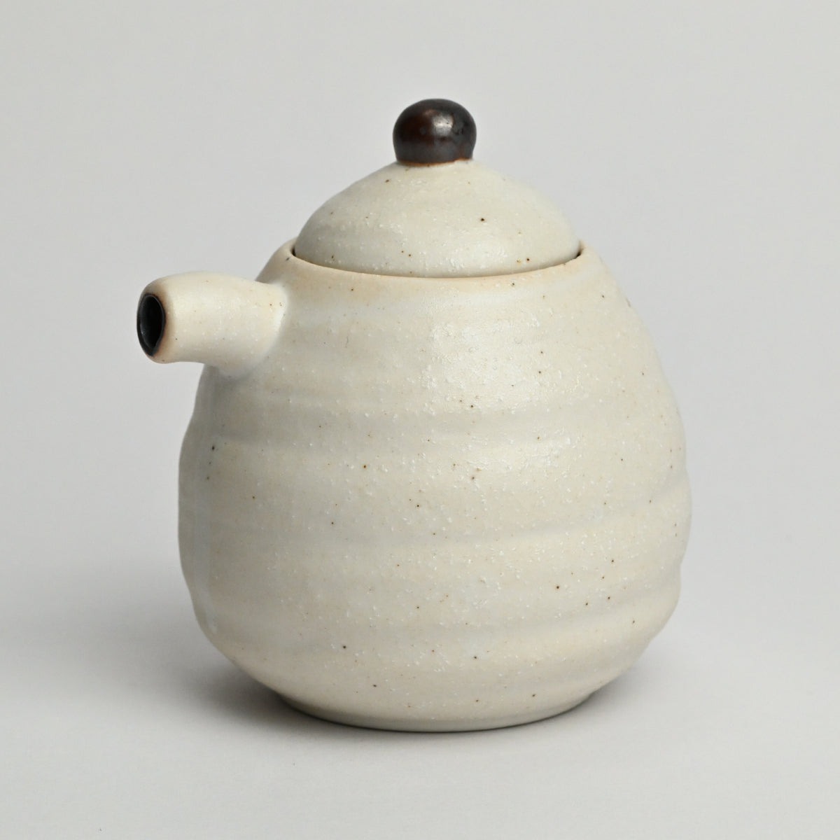 721-0506 White round sauce pot