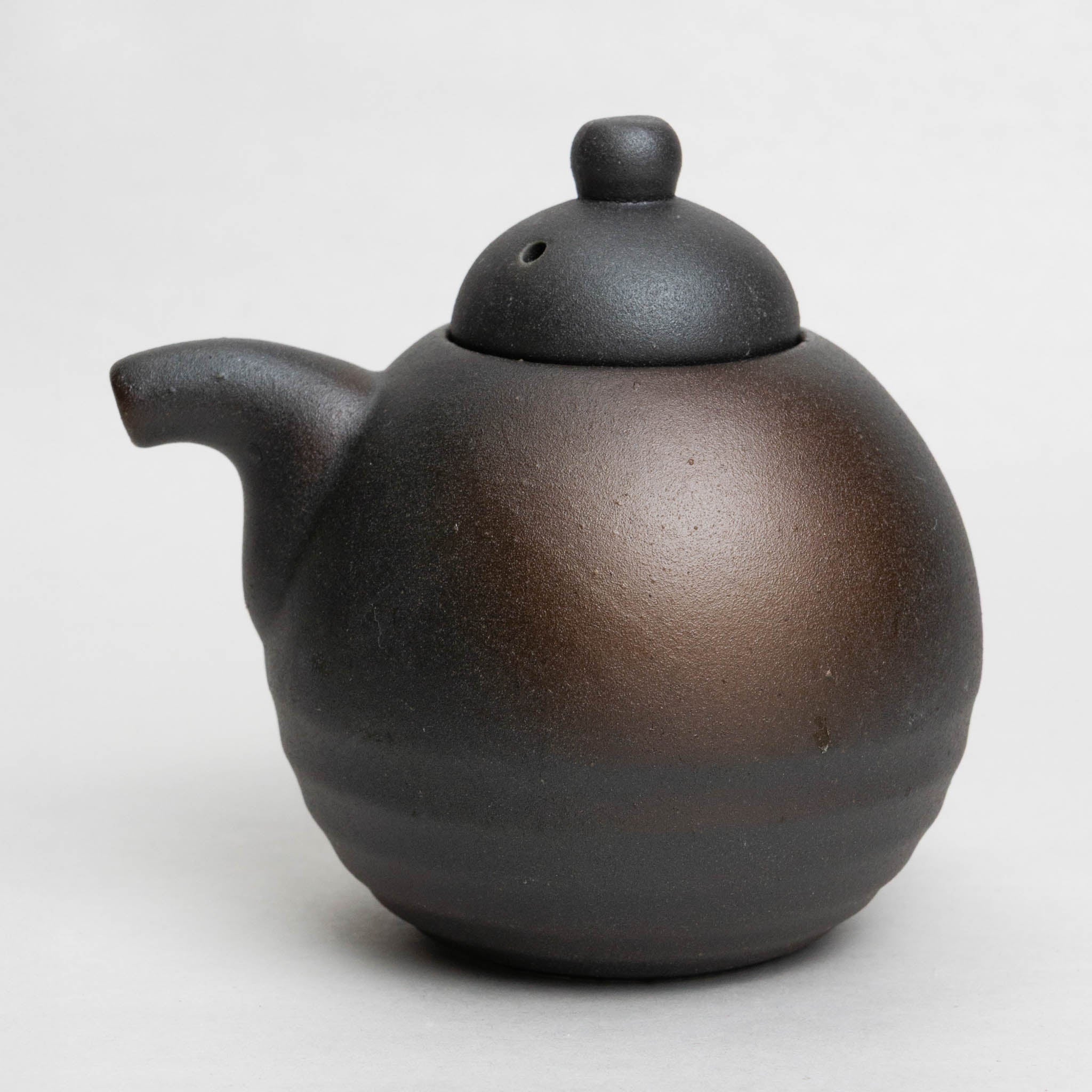 721-1516 Black round sauce pot L