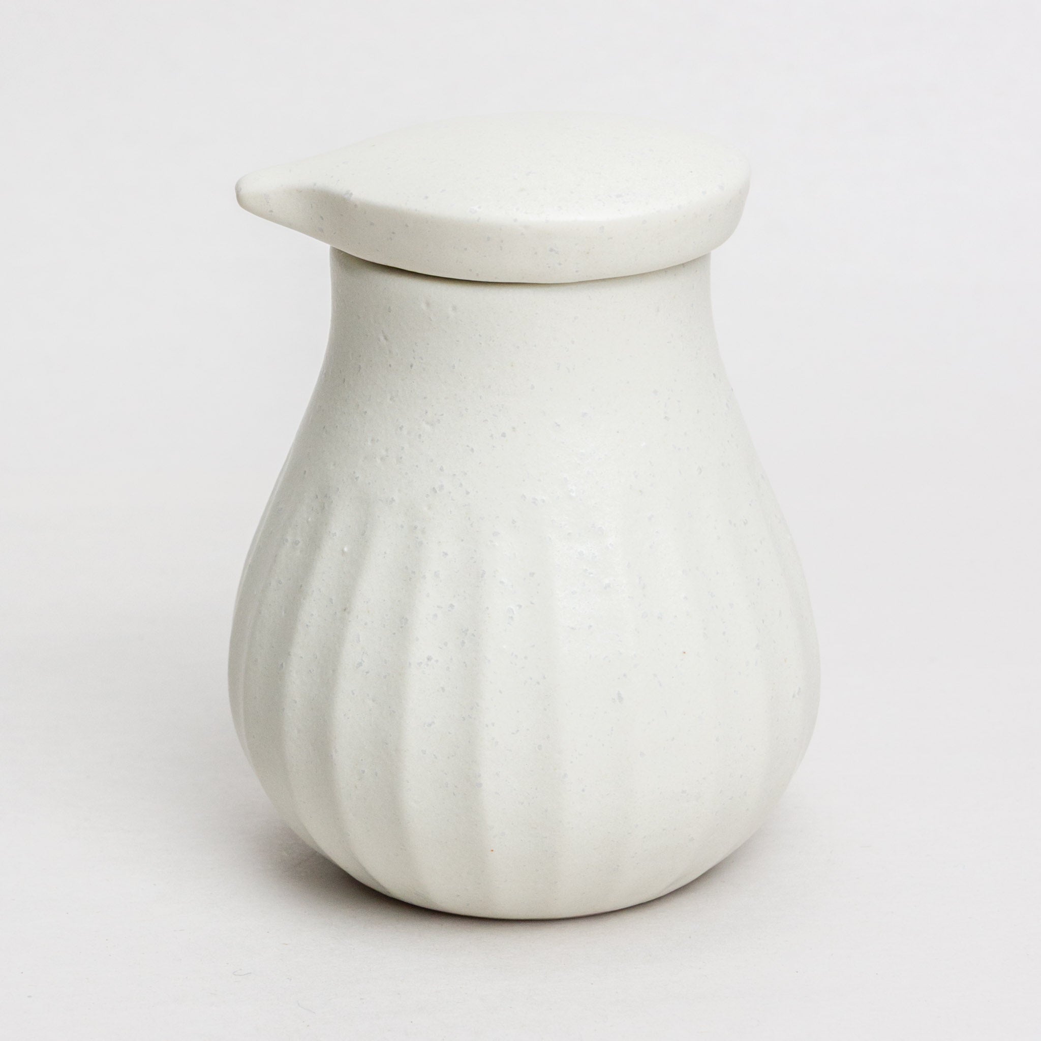 721-1517 White sauce pot