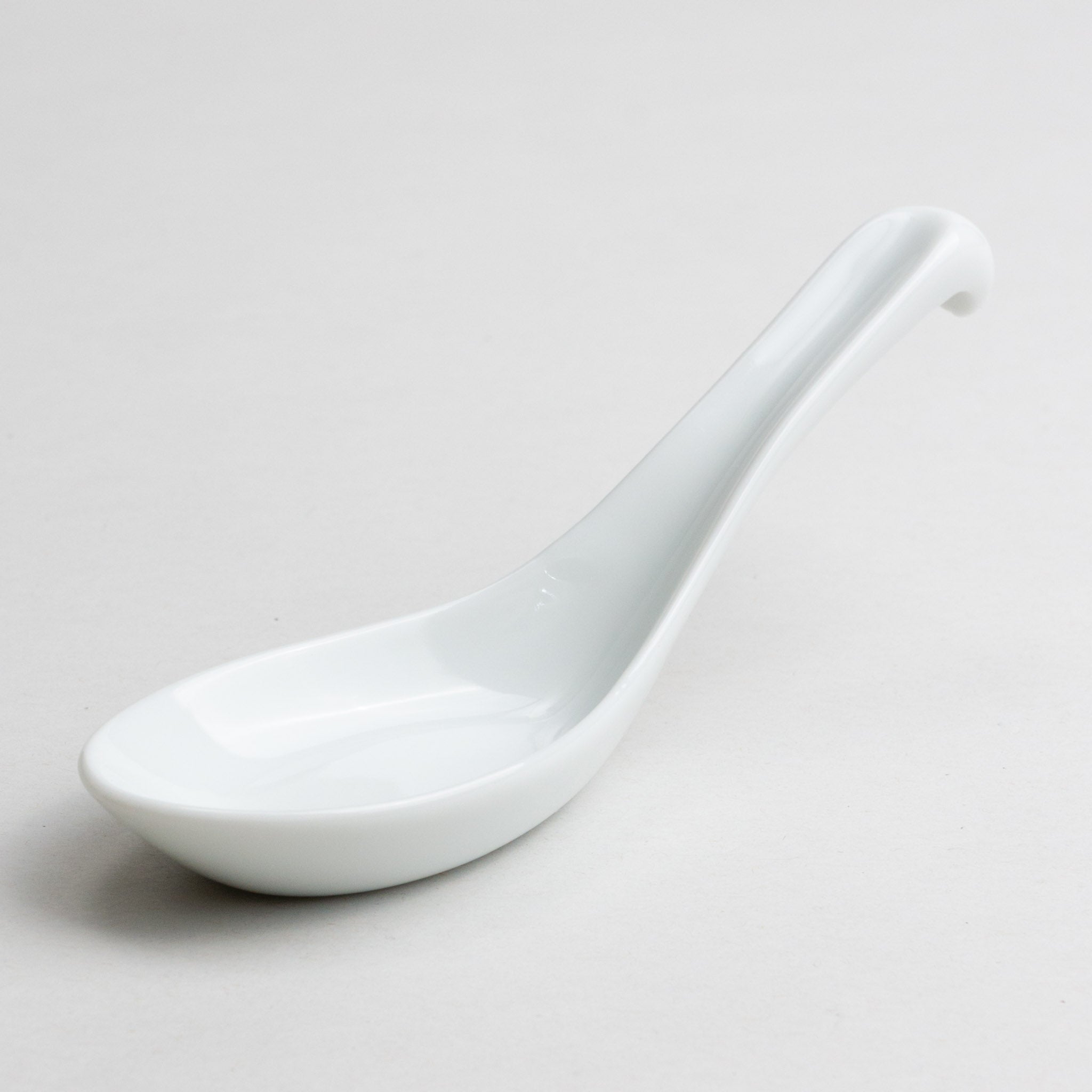 748-0095 White ceramic spoon