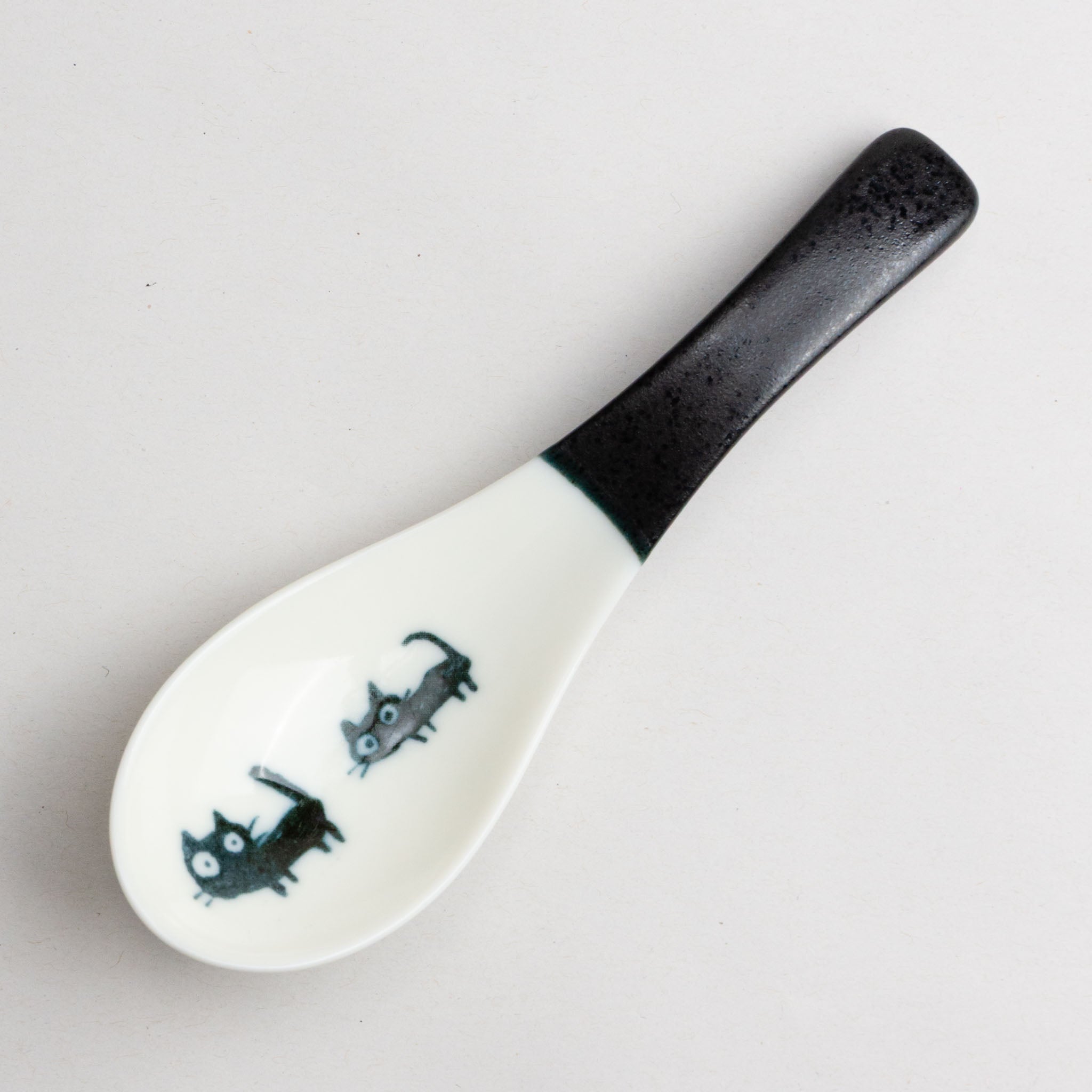 748-3709 Black cats spoon