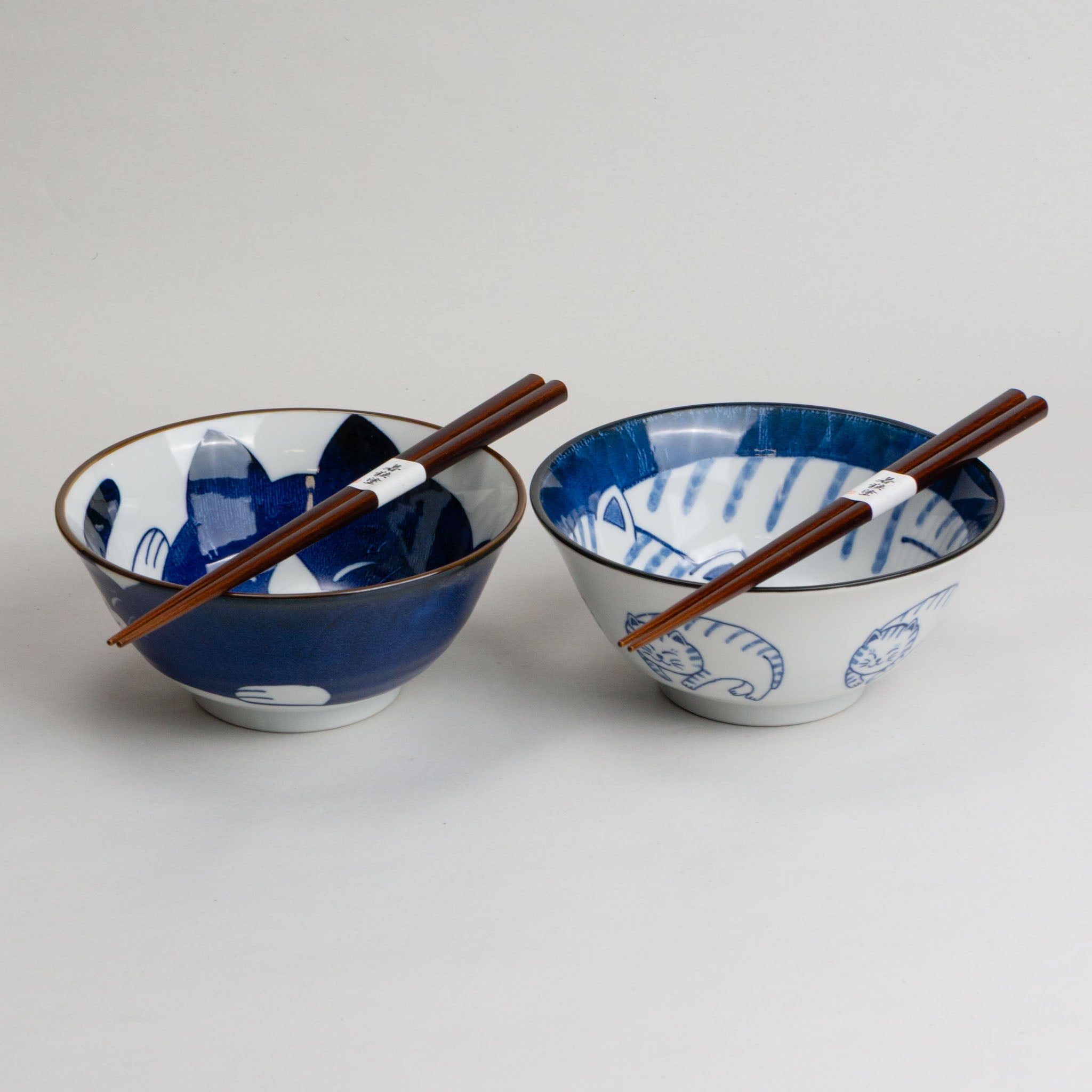 831-1024 Mike & Dora pair bowl with chopsticks